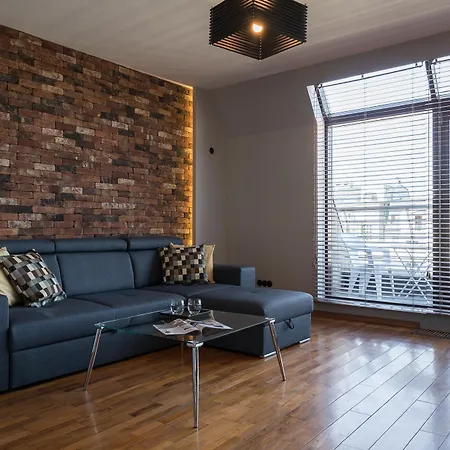 Absynt Old Town Deluxe Hotel *