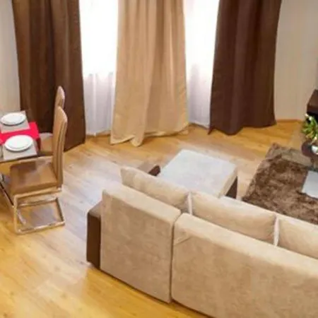 Absynt Old Town Deluxe Hotel *